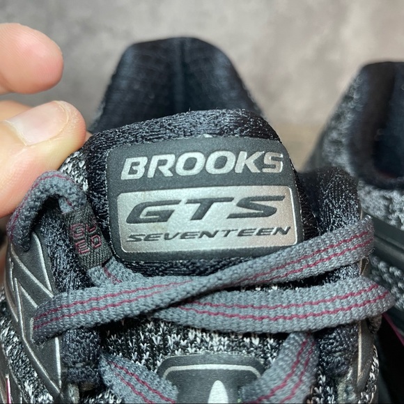 Brooks GTS 17 Running Sneakers Mens sz 11.5 - Picture 6 of 7